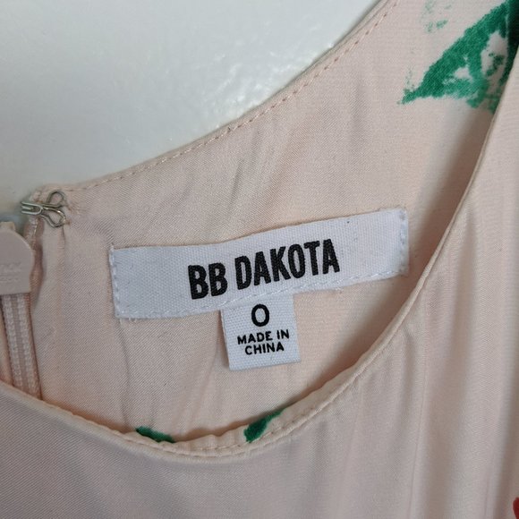 Pink floral Sleeeveless dress - Picture 5 of 6